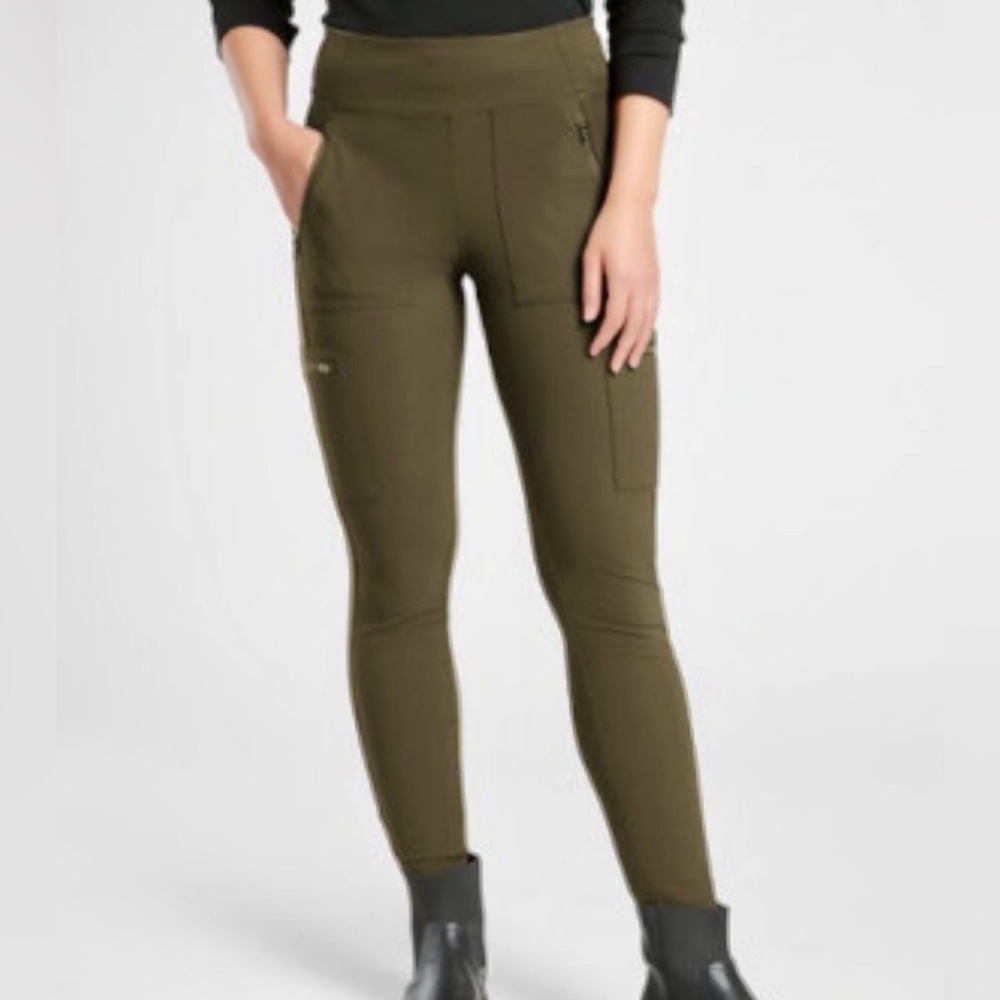 Athleta Dark Olive Green Slim Fit Hiking Pant - Women’s Size 12T